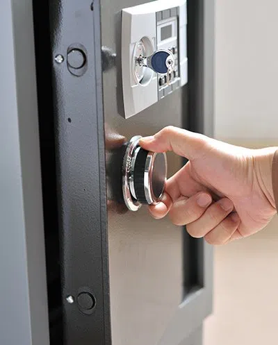 Top Locksmith Services Bridgeport, CT 203-433-3668 Top Locksmith Services Bridgeport, CT 203-433-3668