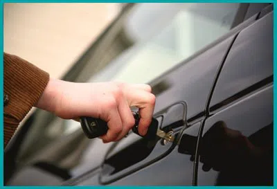 Top Locksmith Services Bridgeport, CT 203-433-3668 - 12-unlock-car